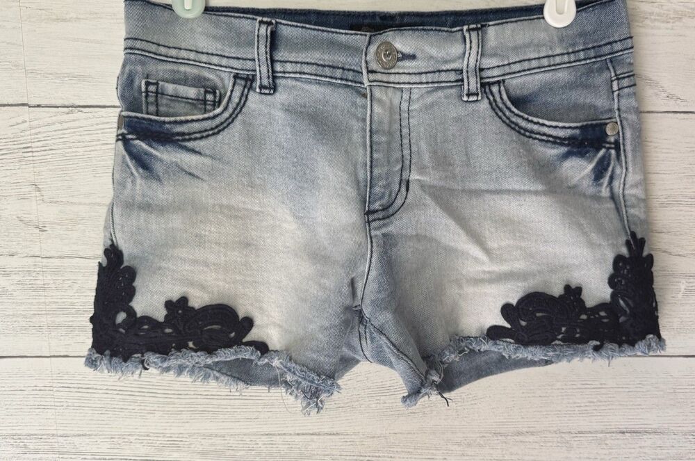 JORDACHE GIRLS Sz 12 Blue Denim Appliqued Jean Frayed Jean Shorts